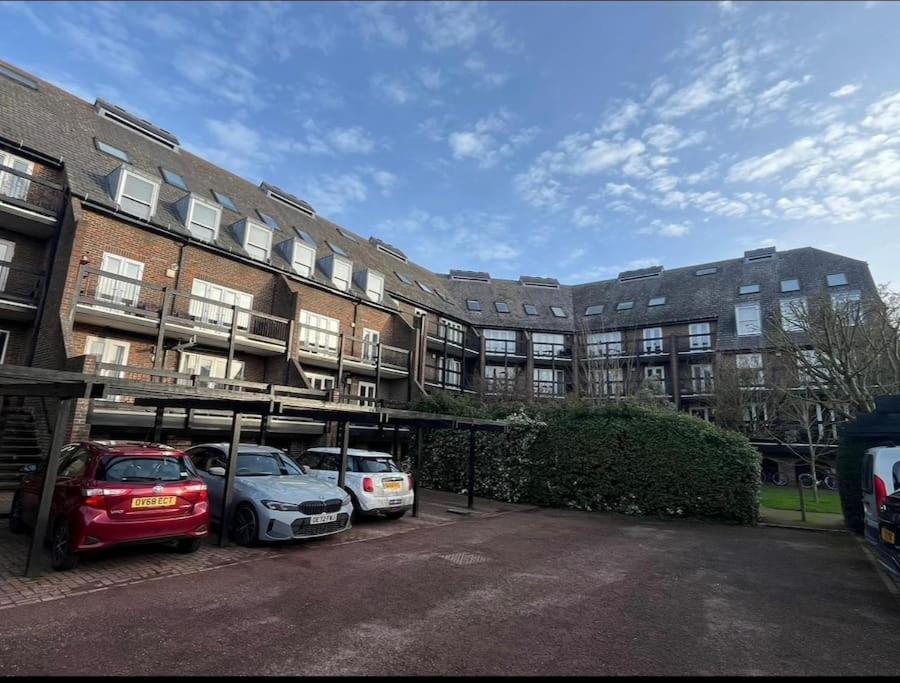 Elegant Flat In Center With Parking *